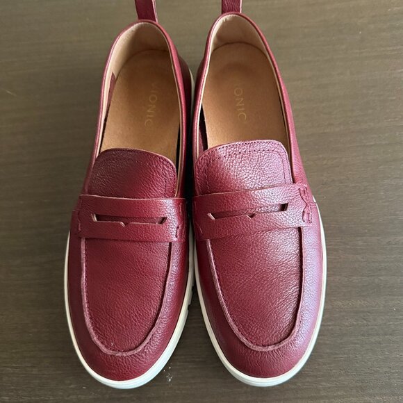 NIB Vionic Uptown Penny Loafer Syrah Sz. 11 - Picture 3 of 7